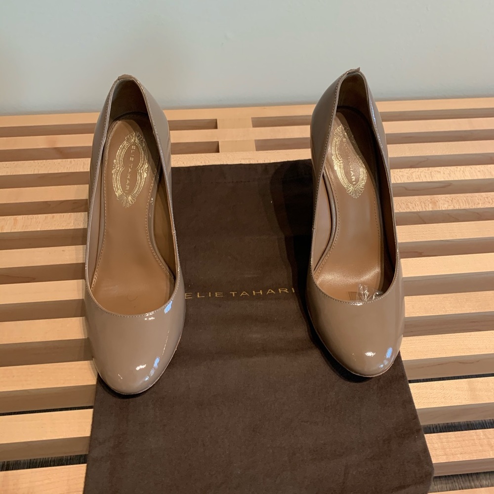 Elie Tahari wedge